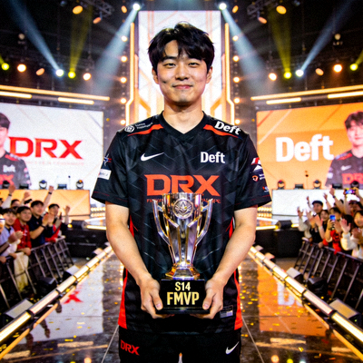 英雄联盟S14总决赛FMVP选手Deft - DRX战队核心ADC选手金赫奎